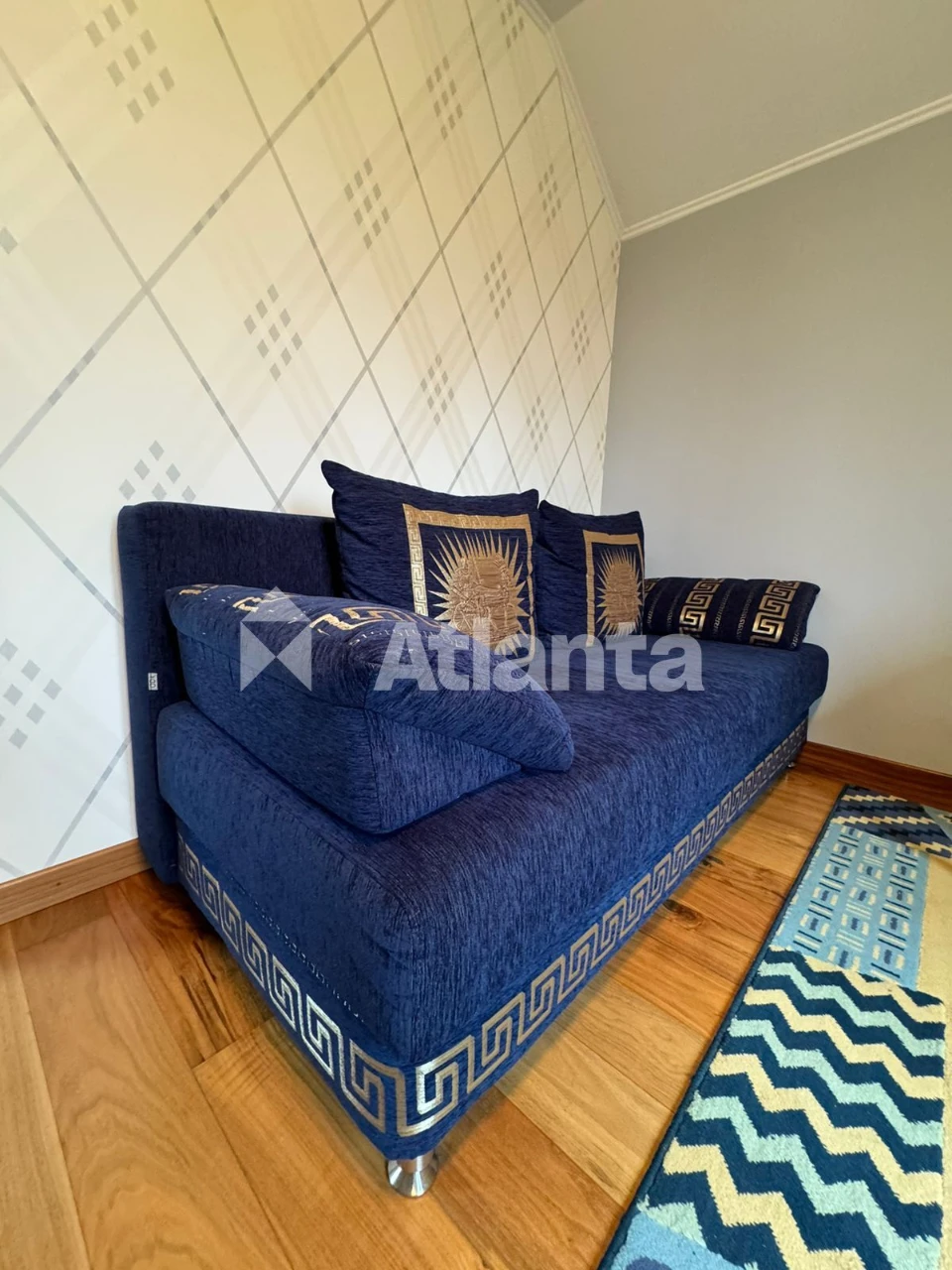 Compact house in Italian style on Fontan