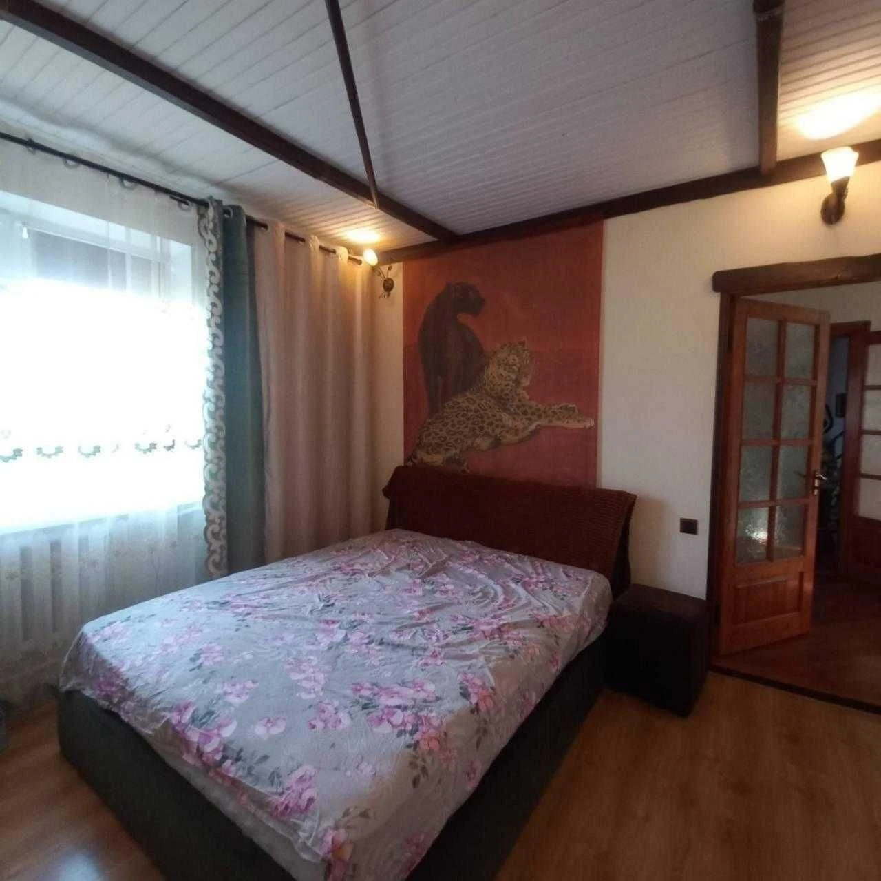 For Sale: Spacious 2-story house on Dmitry Dontsky —