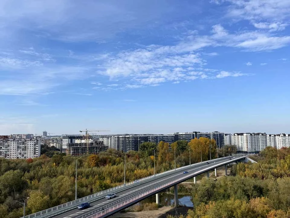Квартира. Івано-Франківськ, Надрічна вул.