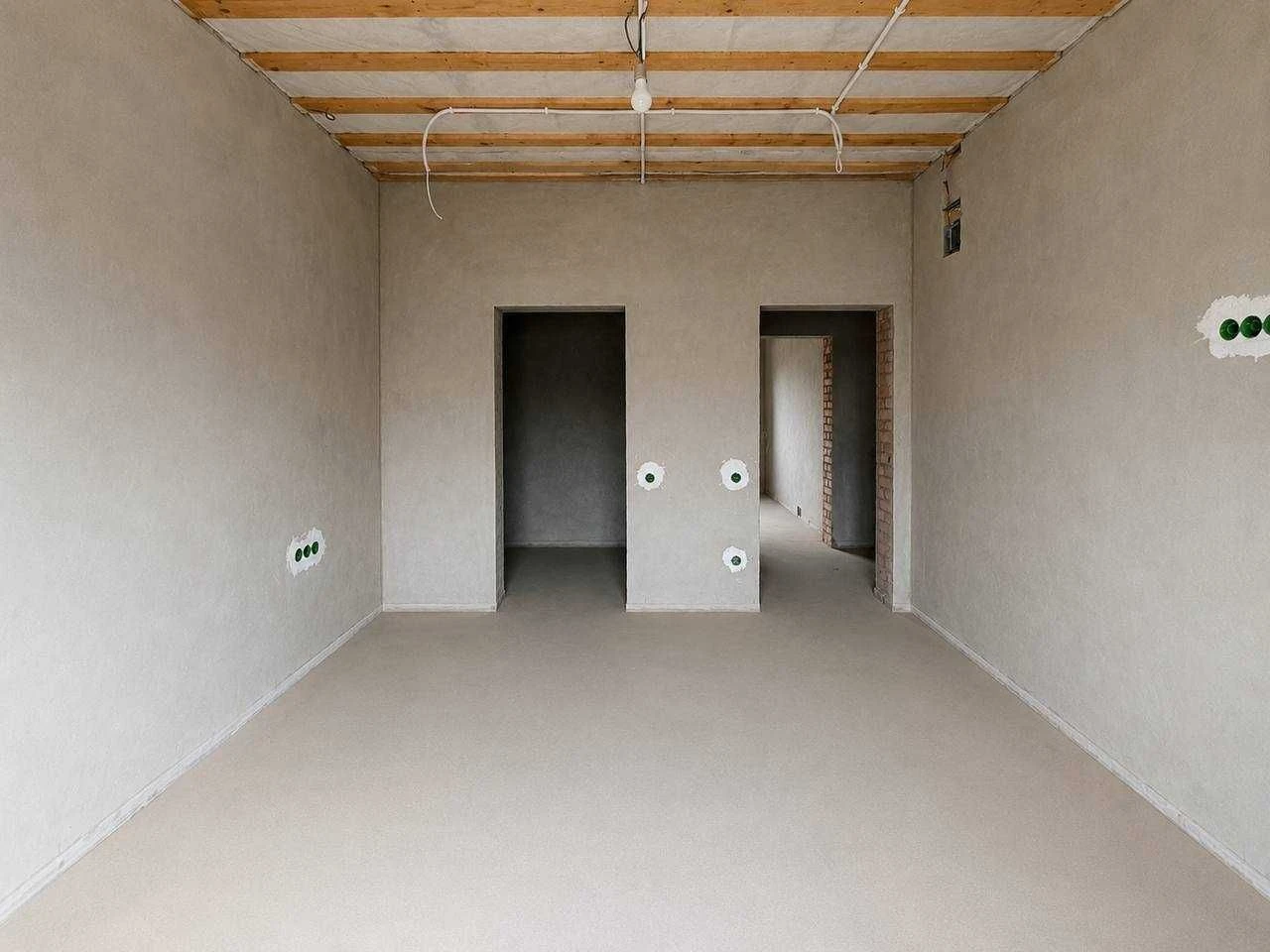 Продам сучасний будинок 140 м² з гаражем на 5 сотках — Масив