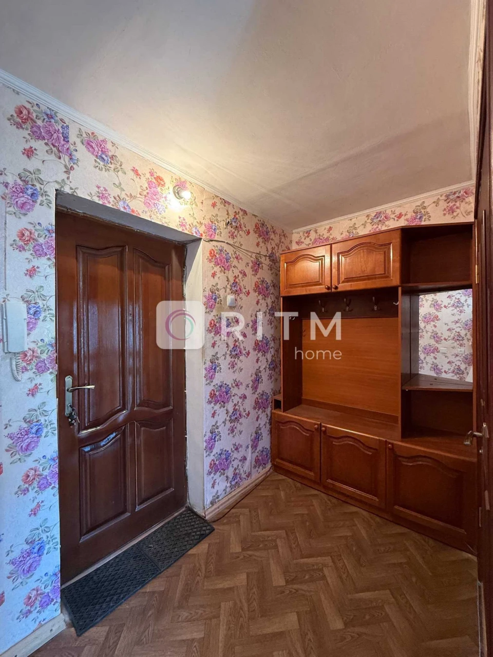 Apartment for sale on Sobornosti Street