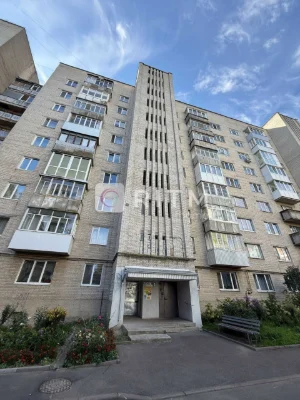 Apartment for sale on Sobornosti Street