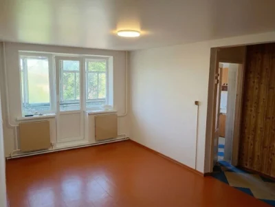 For Sale: 3-room apartment, Kr. Rynok district, L. Guzara (Komarova) street!