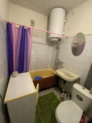 For Sale: 3-room apartment, Kr. Rynok district, L. Guzara (Komarova) street!