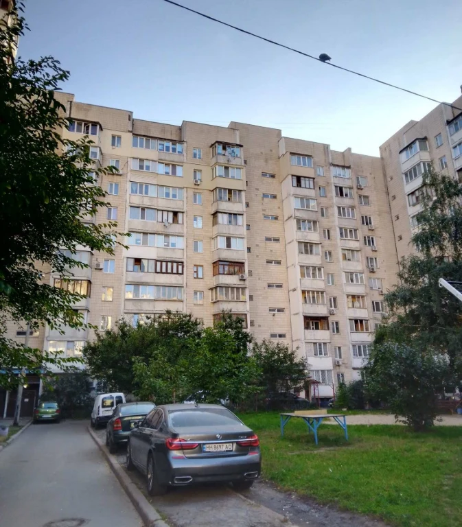 Rent a warm 1-bedroom apartment near the Zhytomyr metro station, Stusa