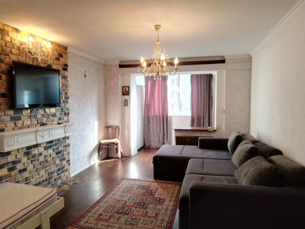 Rent a warm 1-bedroom apartment near the Zhytomyr metro station, Stusa