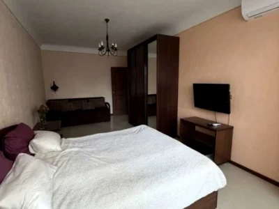 Apartment. Preslavynska St., Kyiv