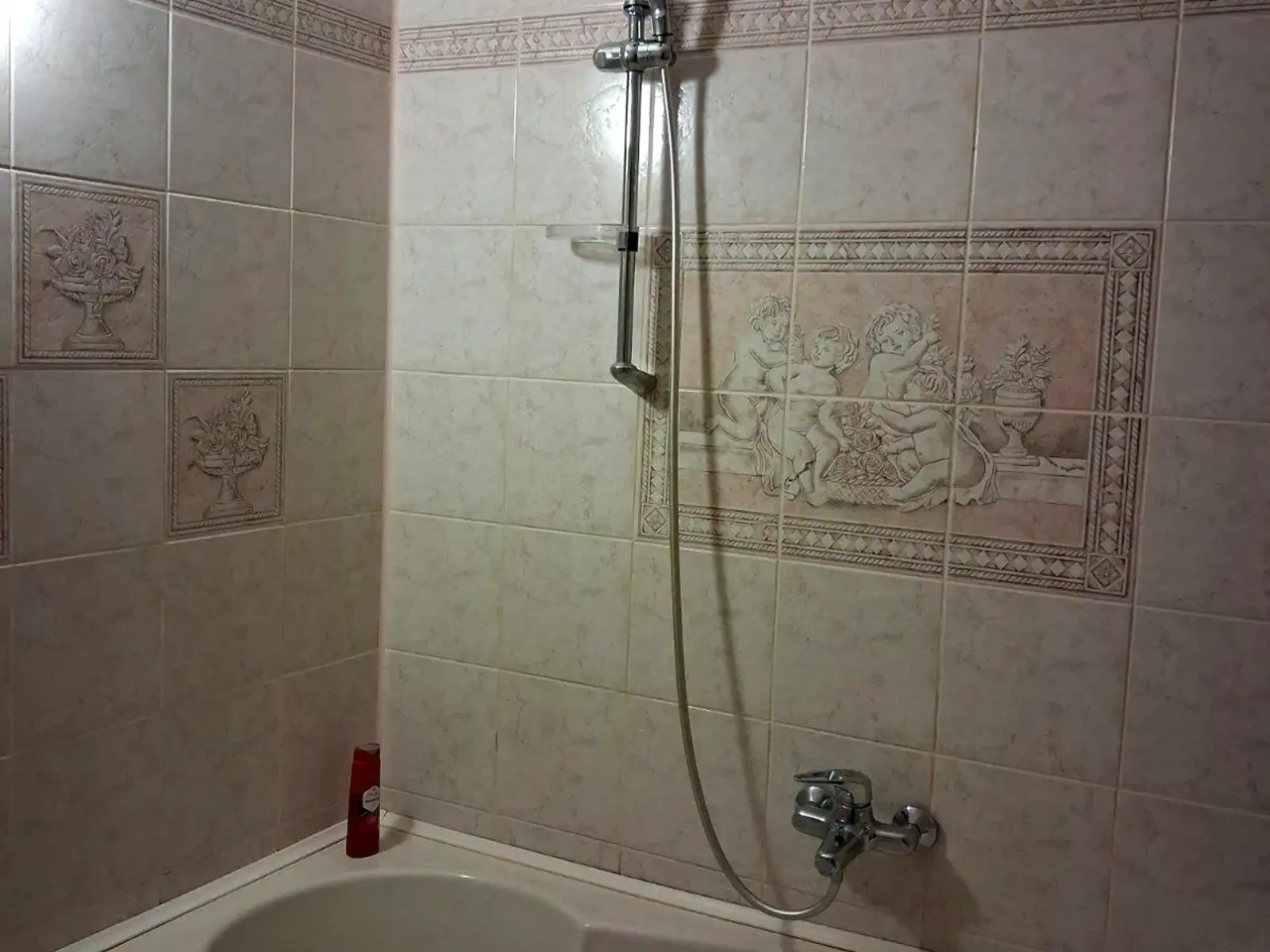 Rent 4-room apartment 86.9 sq m