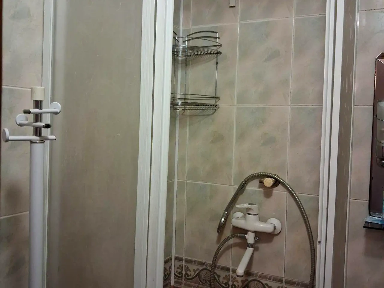 Rent 4-room apartment 86.9 sq m