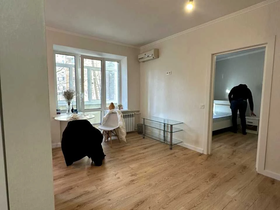 Apartment. Basin Street, Kyiv