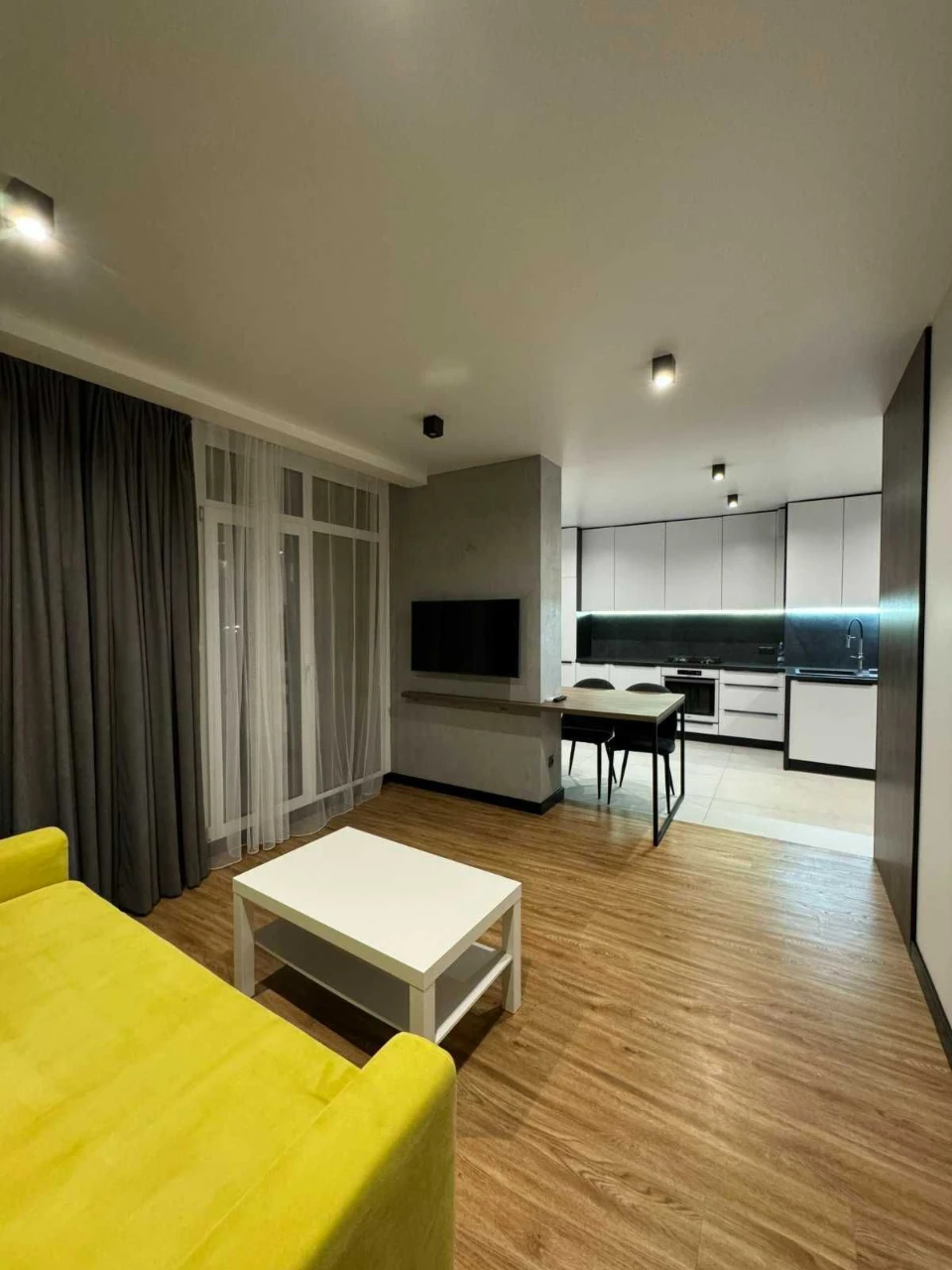 Apartment for sale: Kitchen-living room and separate bedroom