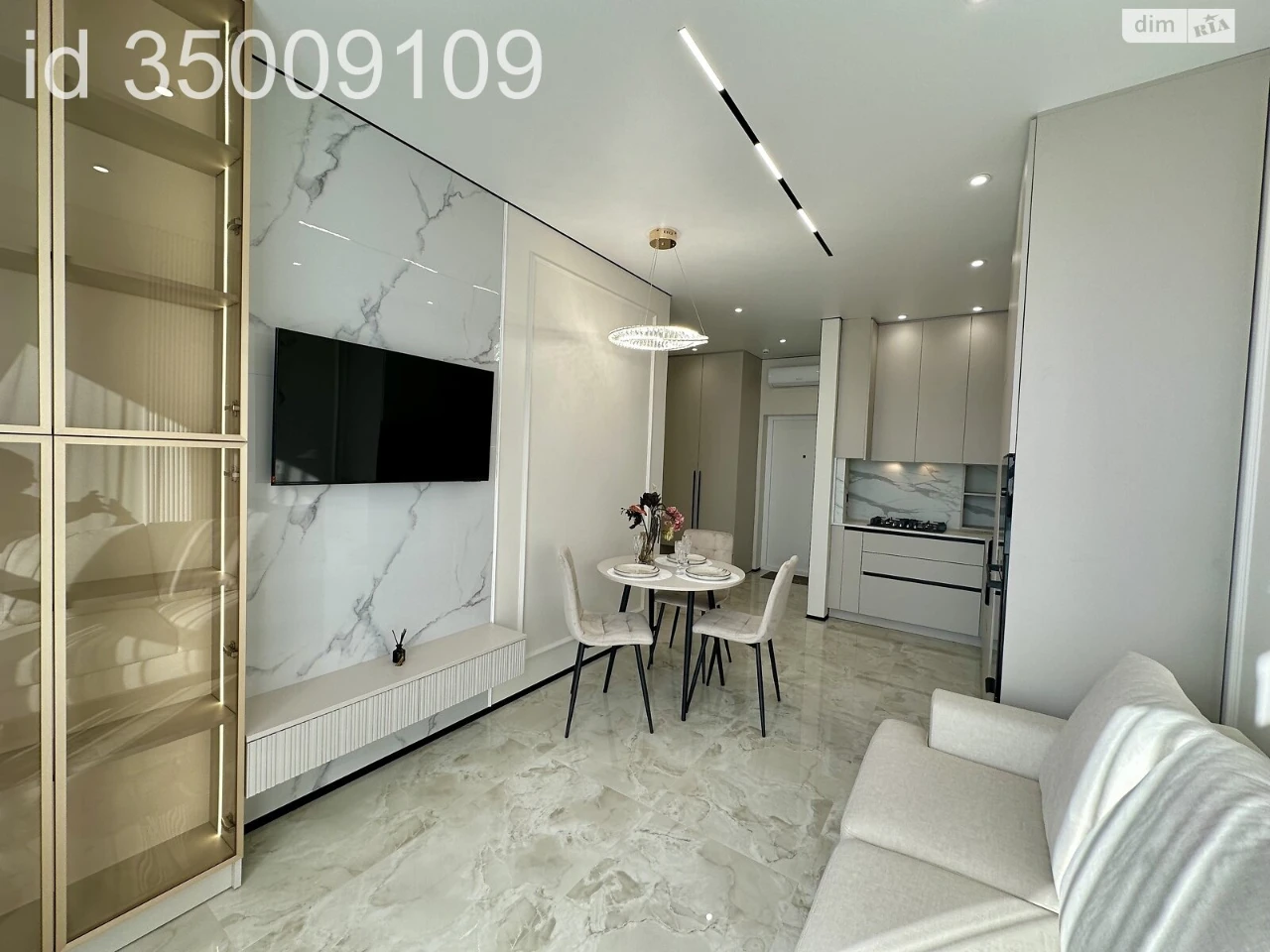 Sale Apartment in Frankivsky