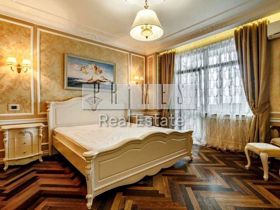 Квартира. Київ, Олеся Гончара вул.