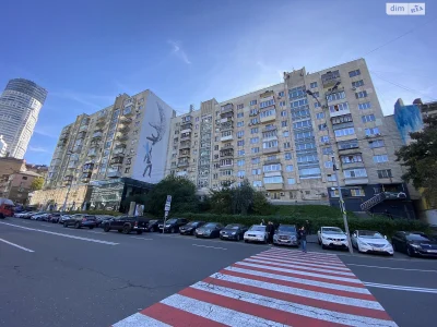 Apartment for Sale in Pecers'k