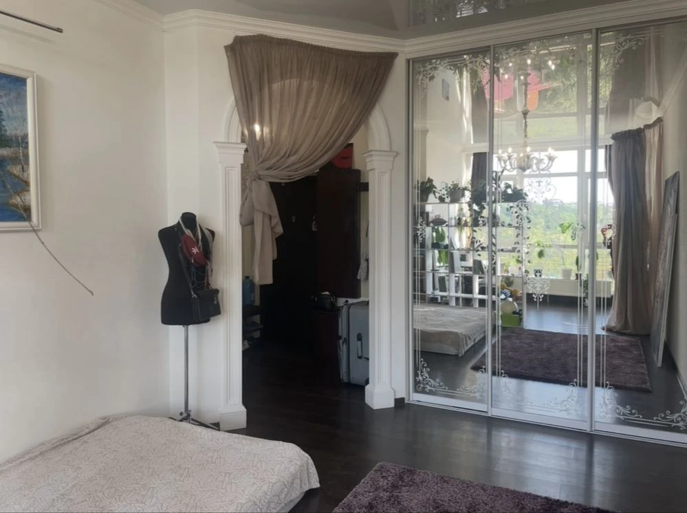 Продам квартиру 50 м2 ремонт ЖК  Лайнер, м. Університет, NP