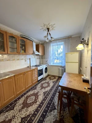 Продаётся 2 комнатна квартира 50 м² в районе Дома Мебели
