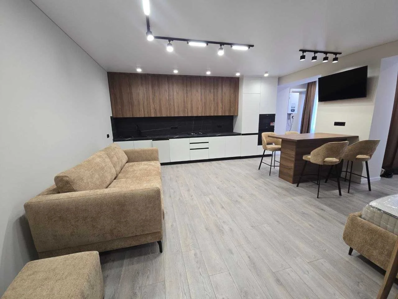 Продаж 1к квартири в ЖК Містечко Центральне велика площа