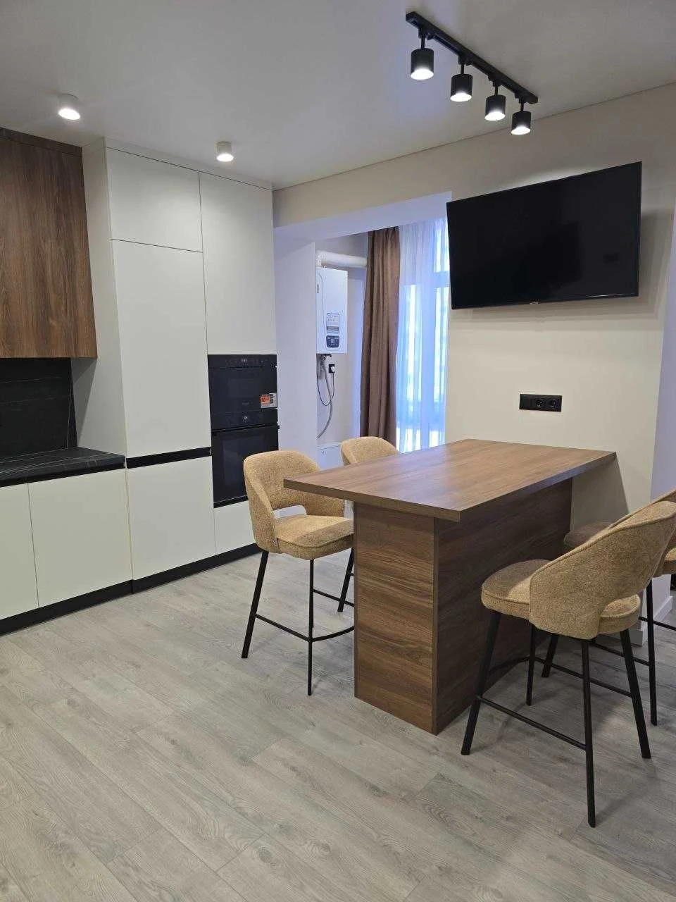 Продаж 1к квартири в ЖК Містечко Центральне велика площа