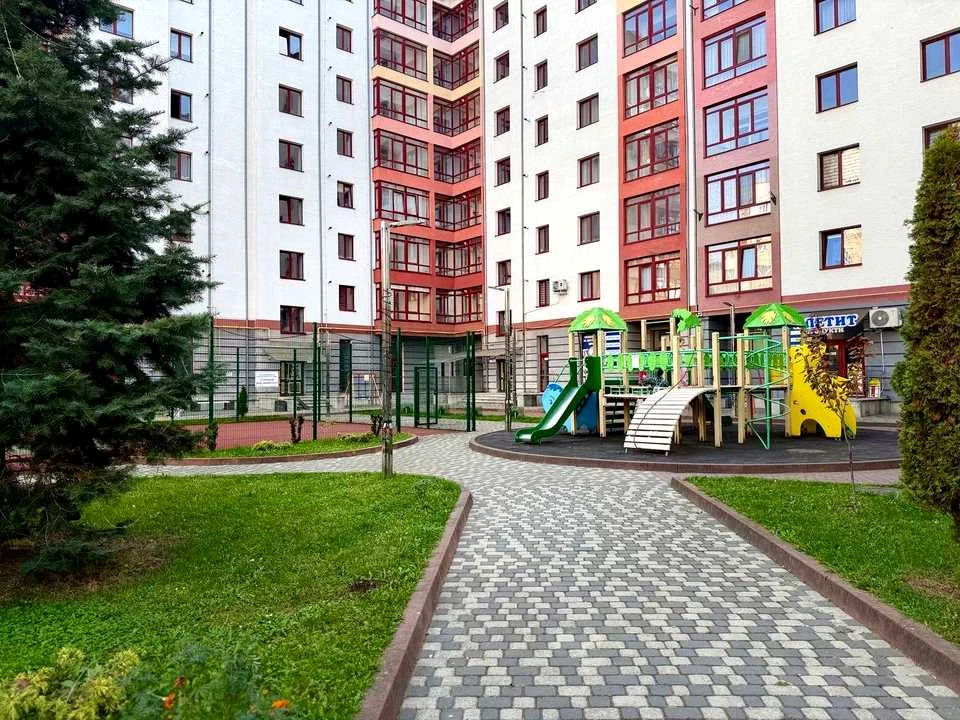 Apartment. Hnat Hotkevych Street, Ivano-Frankivsk