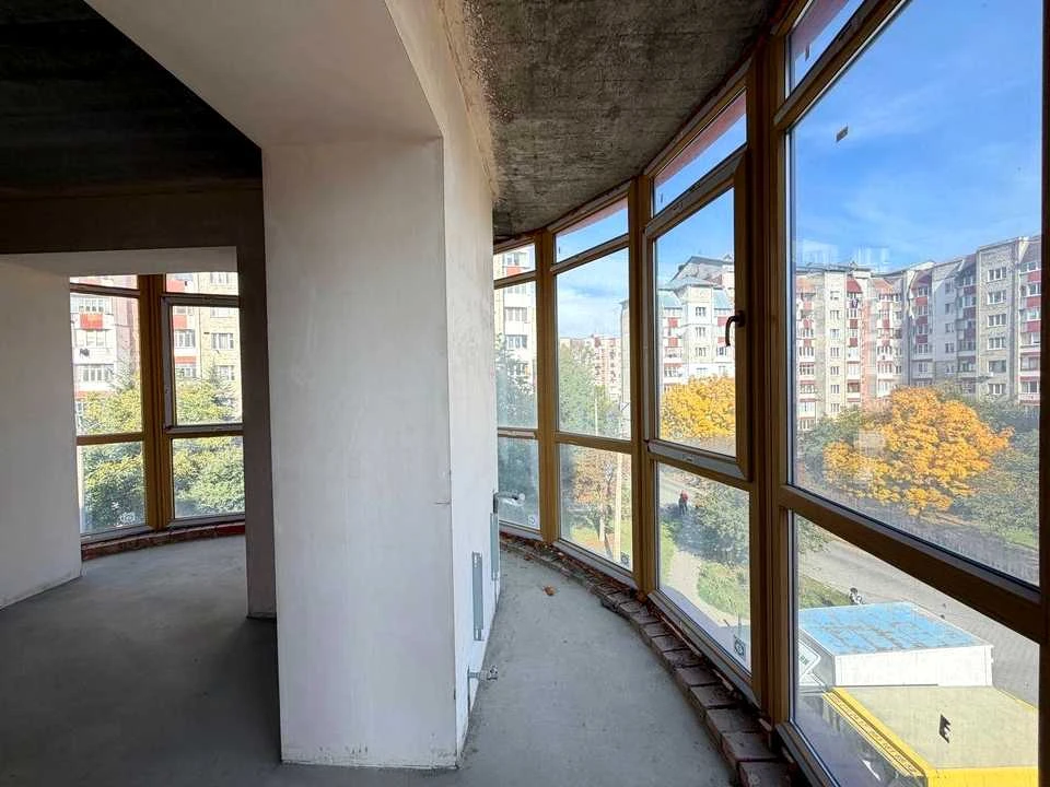 Apartment. Hnat Hotkevych Street, Ivano-Frankivsk