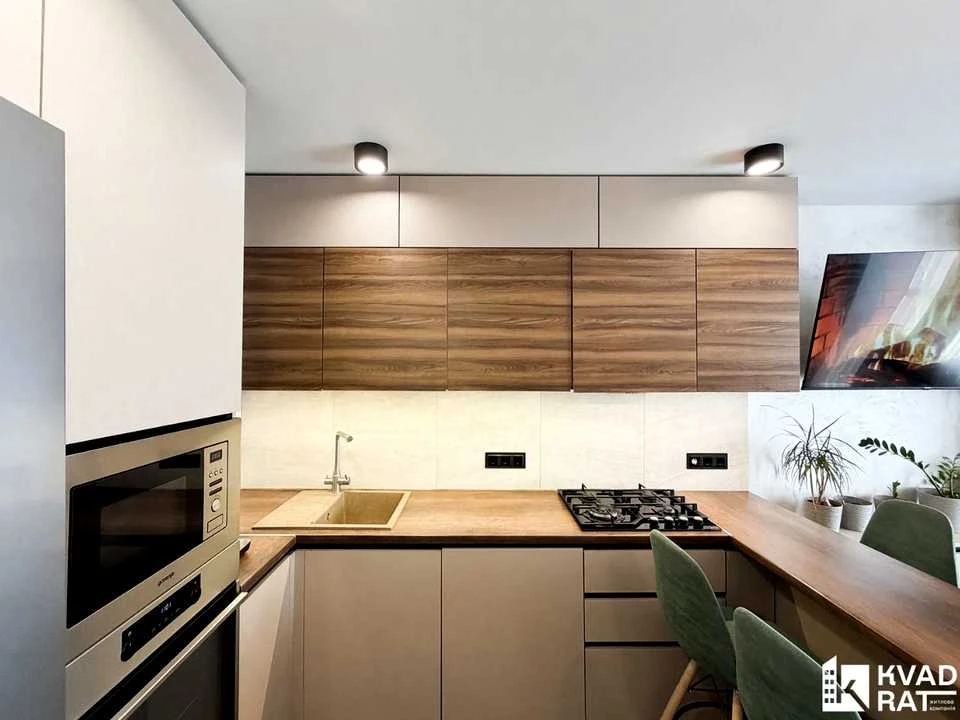 Apartment. Ivano-Frankivsk, Kniazhyny вул.