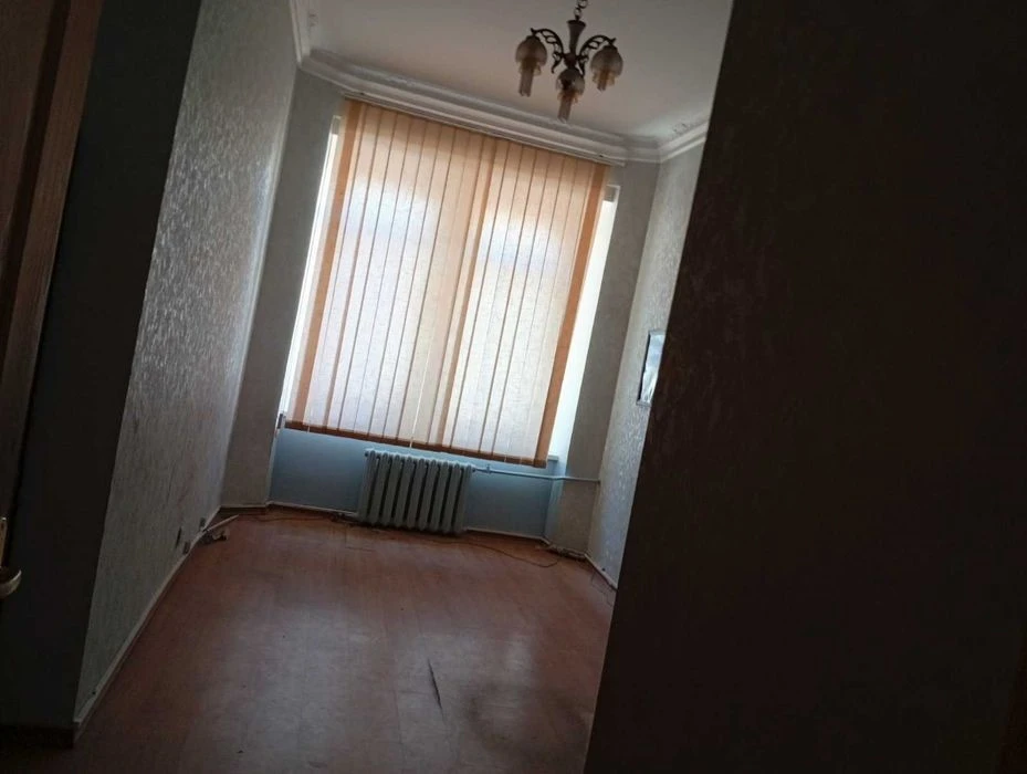Продажа 4-комнатной фасадной квартиры на Б.Арнаутской.