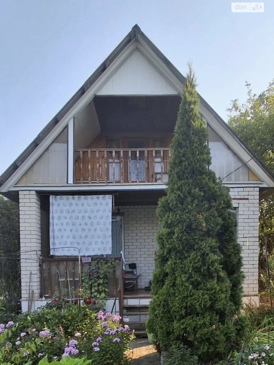 House for Sale in Lesneve