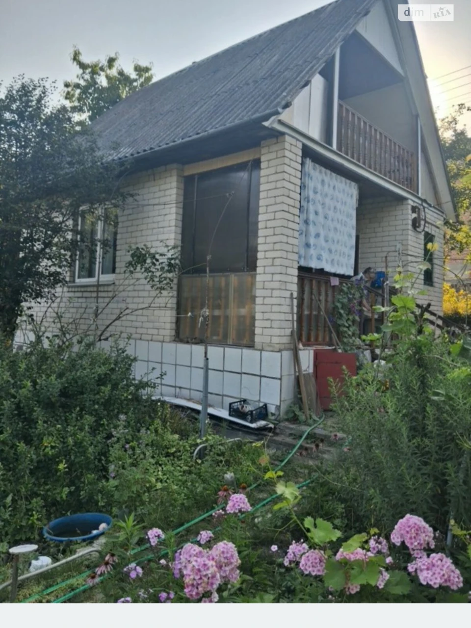 House for Sale in Lesneve