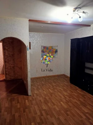 For Sale: Separate 1-bedroom apartment on Vynohradary