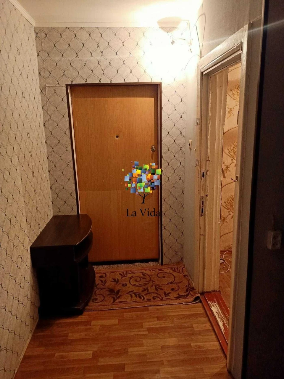 For Sale: Separate 1-bedroom apartment on Vynohradary