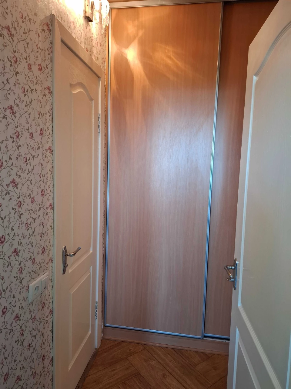 Продам 1-кімн. квартиру вул.Радунська 7 Троєщина Деснянський