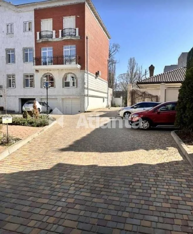 1-комнатная квартира 58.2 м² ул. Львовская