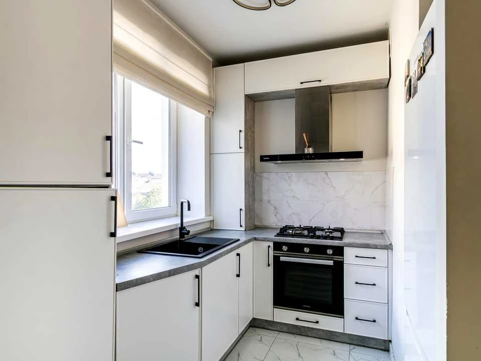 Apartment. Kardinal Lubomyr Guzar Street, Ivano-Frankivsk