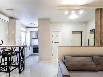 Apartment. Kardinal Lubomyr Guzar Street, Ivano-Frankivsk