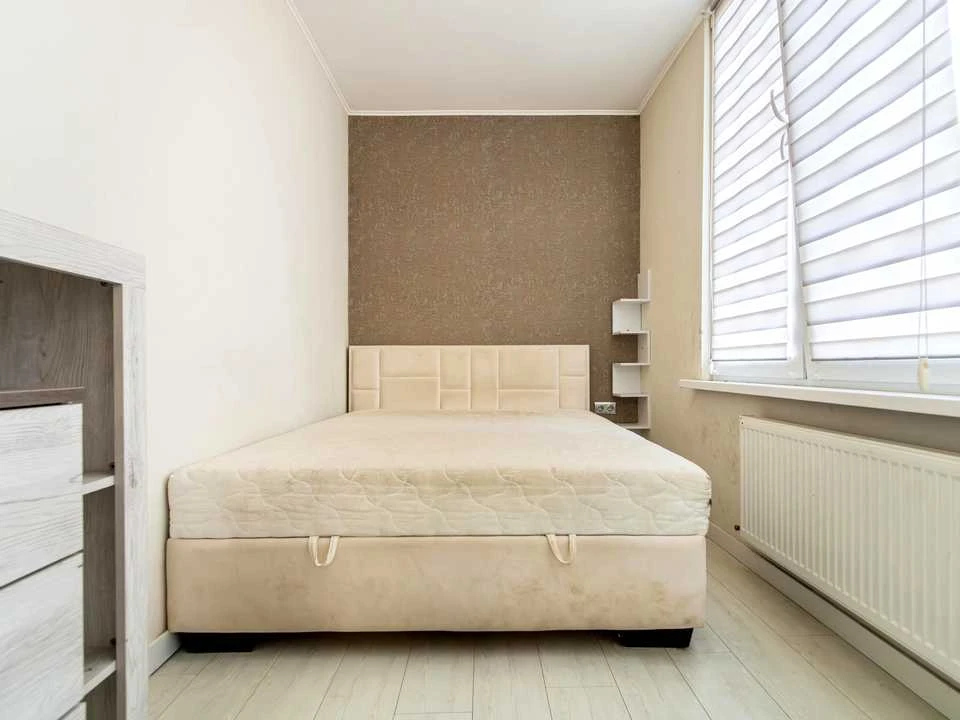 Apartment. Kardinal Lubomyr Guzar Street, Ivano-Frankivsk