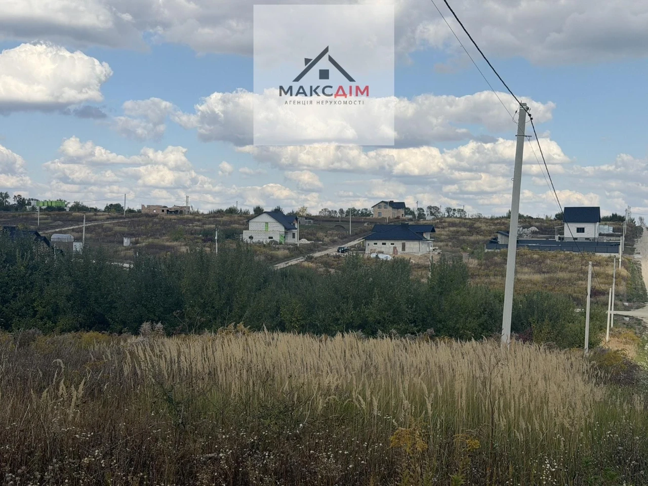 Sale of land plot in the settlement of Sadivnyche Tovarystvo Veteraniv ATO. No commission.