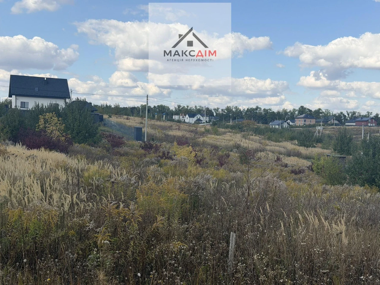 Sale of land plot in the settlement of Sadivnyche Tovarystvo Veteraniv ATO. No commission.