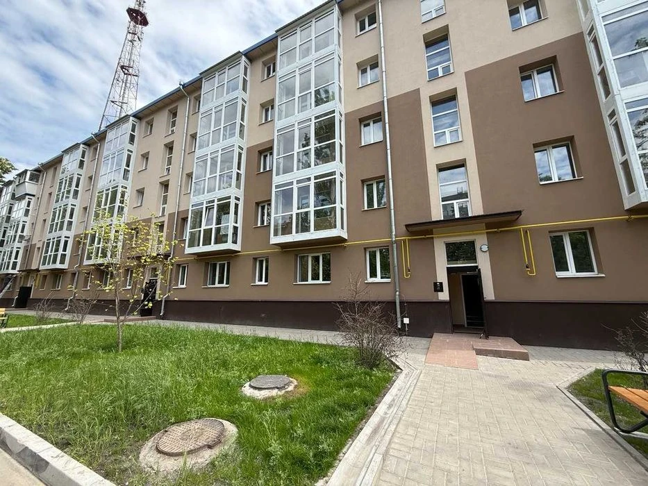 Продам 3-комнатную квартиру Центр ремонт