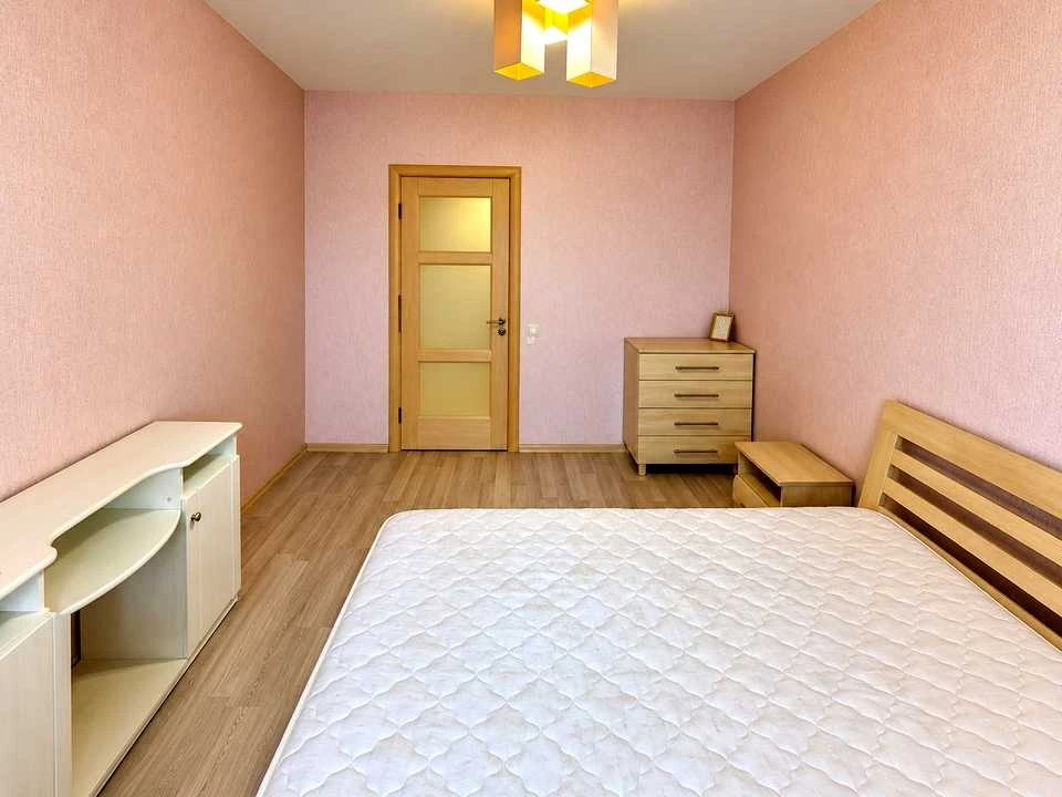 Квартира. Київ, Олександра Мишуги вул.
