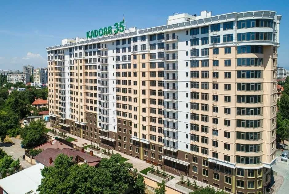 Литературная. Фонтан, большая 2комн квартира 83 м в ЖК 35 Же