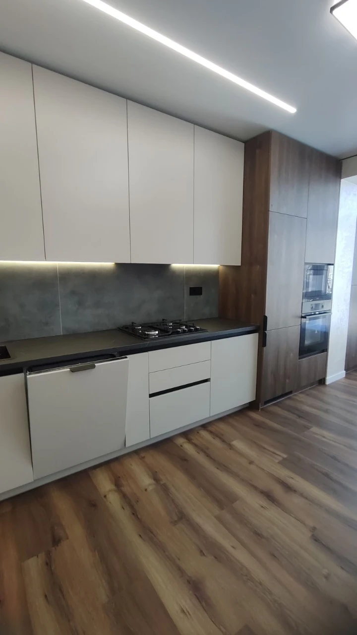 Продаж 2кім квартири в центрі Івано-Франківська