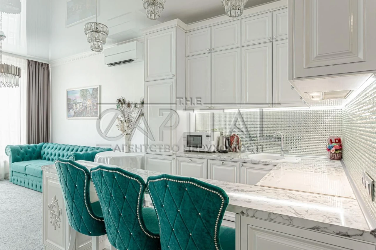 Sale of a 2-bedroom apartment, 71 sq.m, Alter Ego residential complex, Pecersk