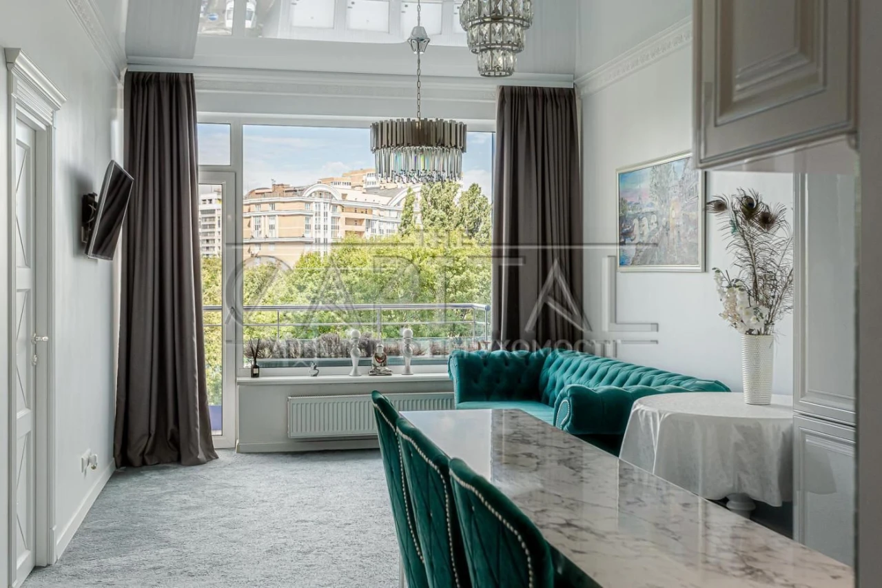 Sale of a 2-bedroom apartment, 71 sq.m, Alter Ego residential complex, Pecersk