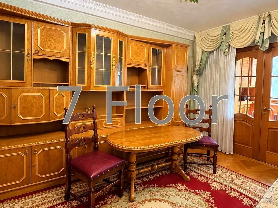 Квартира. Київ, Жуля Верна бульв.