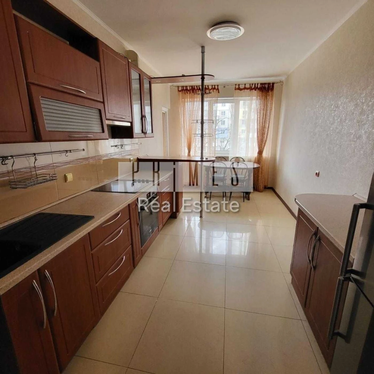 2 Room Apartment for Sale, Beryeisky Prospect Generator