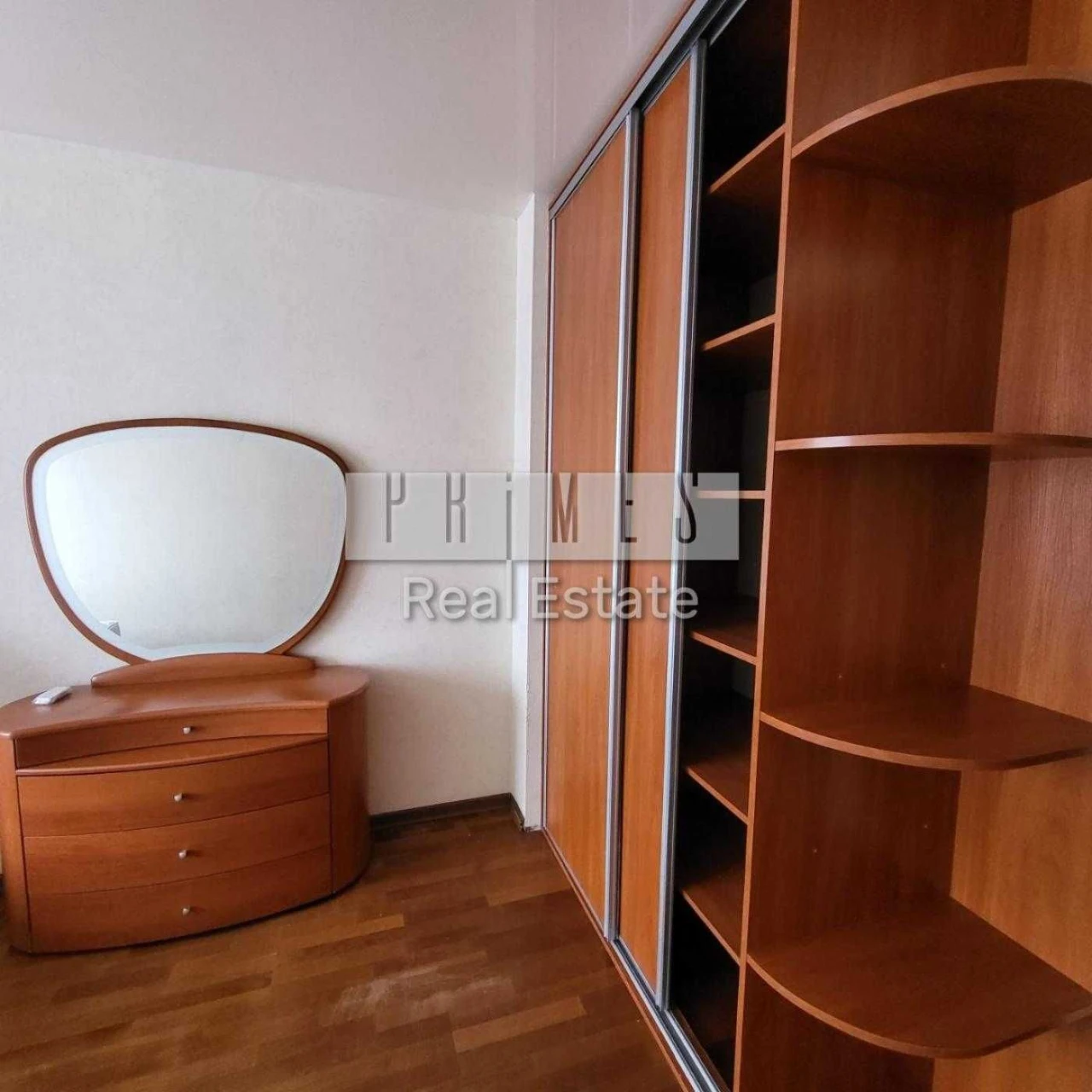 2 Room Apartment for Sale, Beryeisky Prospect Generator