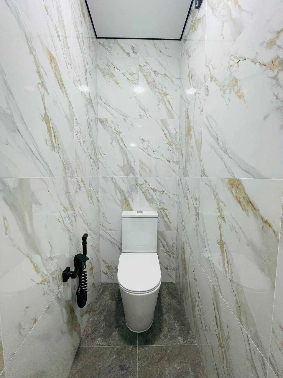 Sale of a spacious 2-bedroom apartment with modern renovation, Ozer district