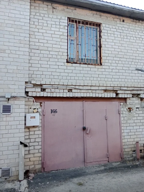Продам 2 поверх гараж центр міста Кооп "Захисник" вул. Оборо