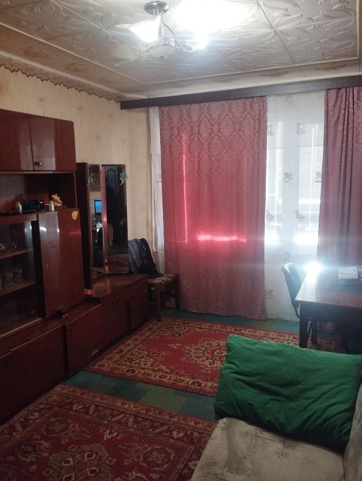 Продам 3 км кв на Калиновой район рынка Образцовый