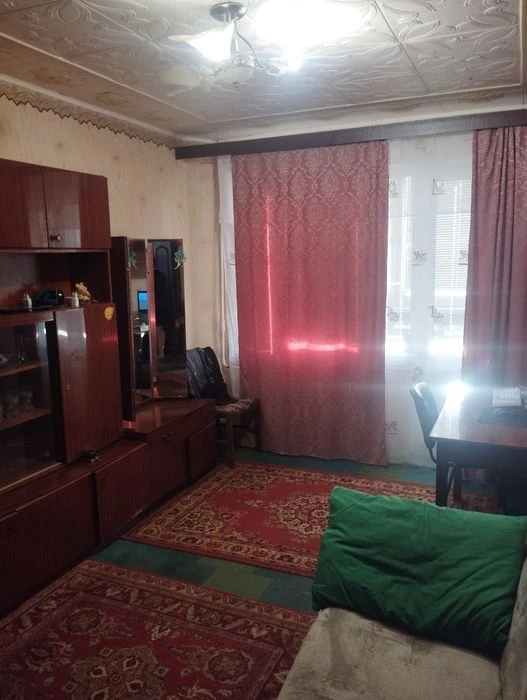 Продам 3 км кв на Калиновой район.
